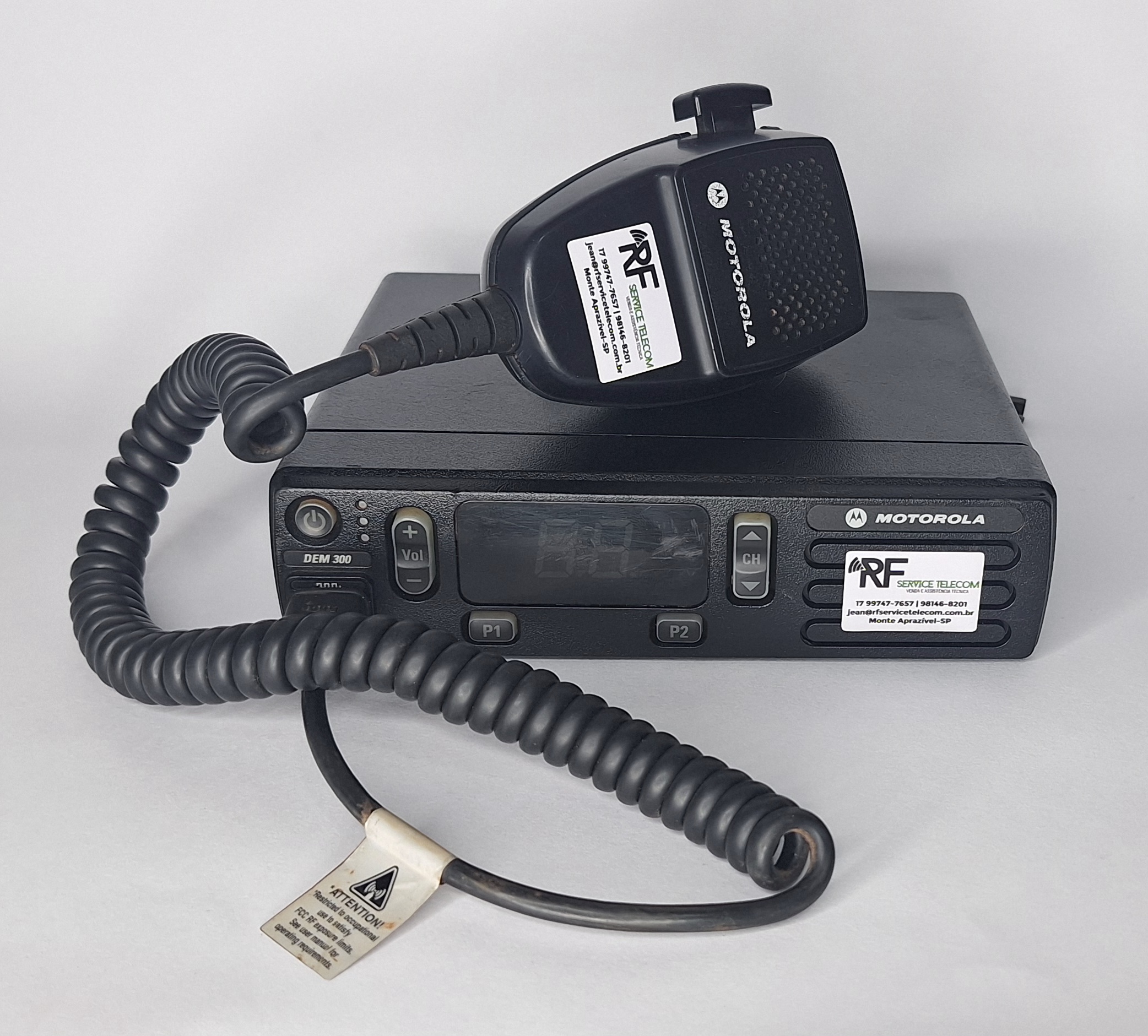 Rádio Móvel Motorola DEM 300 VHF: Potência e Eficiência - Image 2